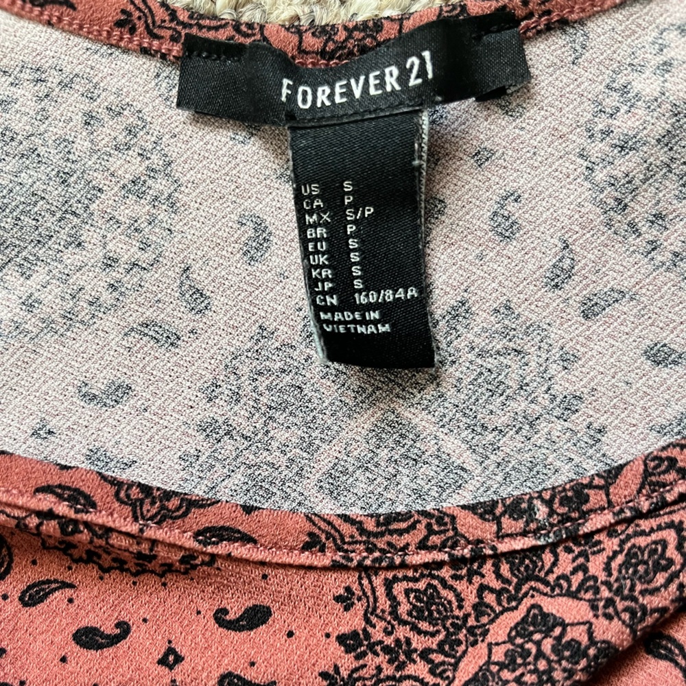 Fun pattern bodysuit - Picture 4 of 4